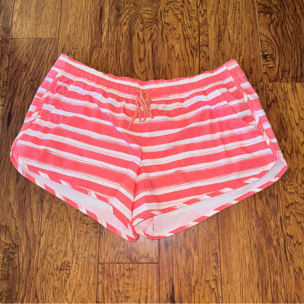 Women’s Columbia Bogata Bay Stretch Printed  Pink and White Striped Shorts Sz XL